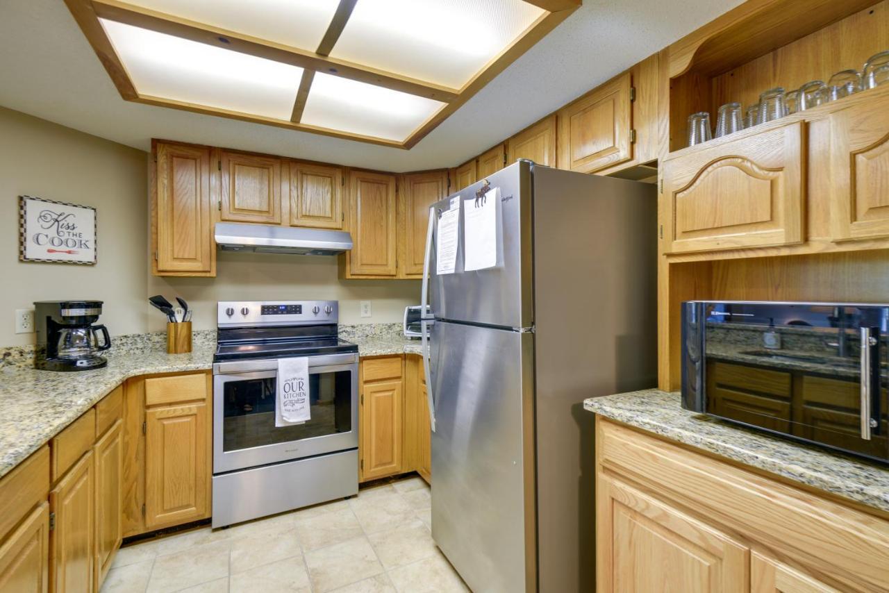 Well-Appointed Lincoln Abode Ski, Swim And Fish! Exterior foto