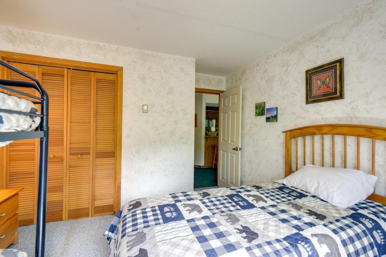 Well-Appointed Lincoln Abode Ski, Swim And Fish! Exterior foto